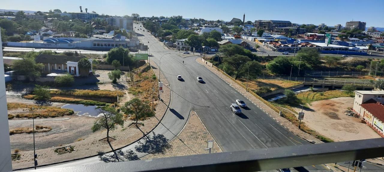Kingelph Home-Stay Windhoek Extérieur photo