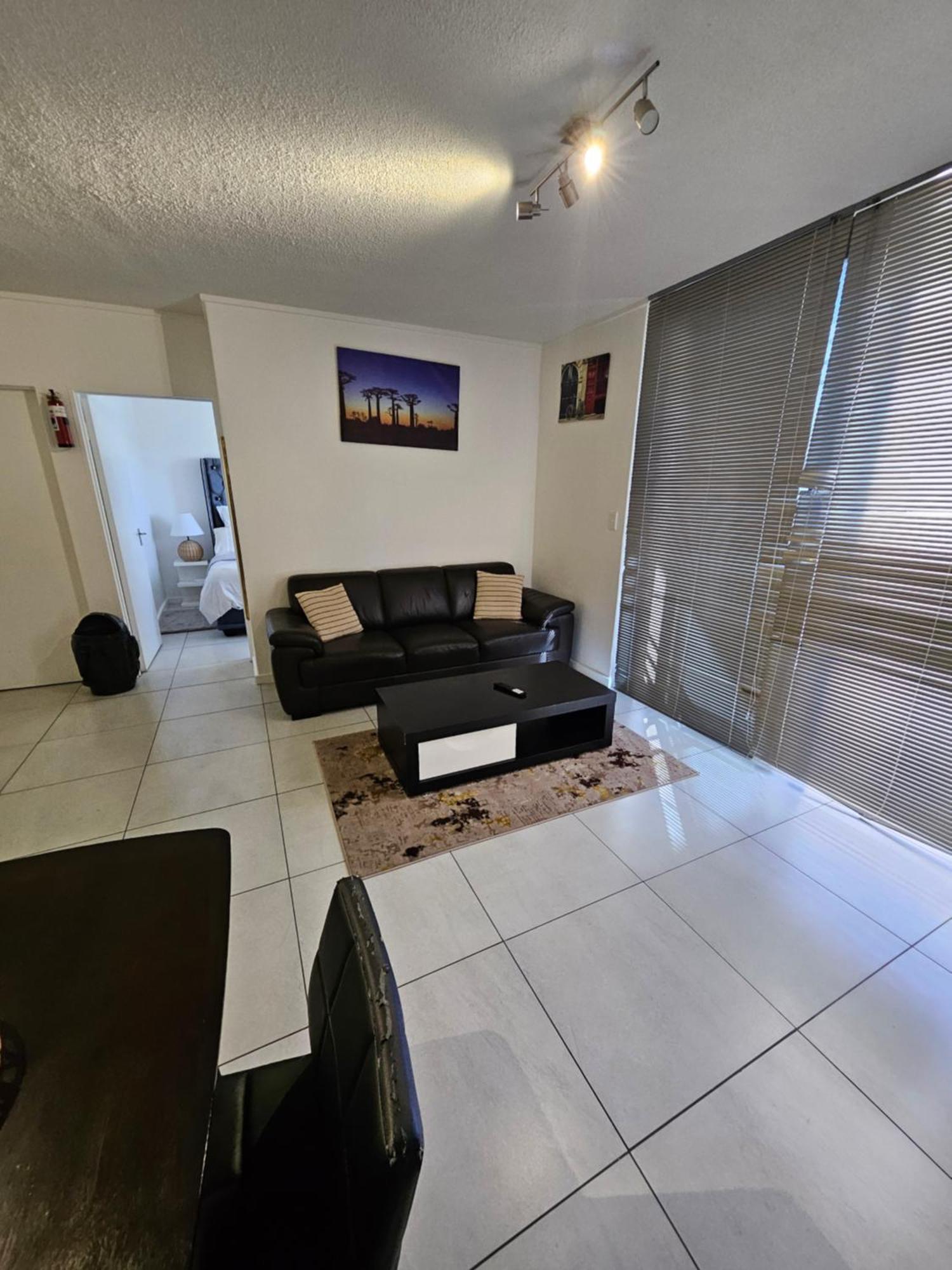 Kingelph Home-Stay Windhoek Extérieur photo